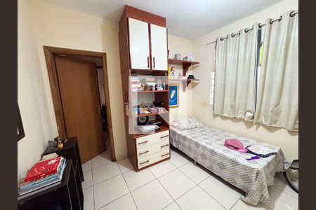 Casa à venda com 360m², 3 quartos e 6 vagasCasa 2 Quarto 1 