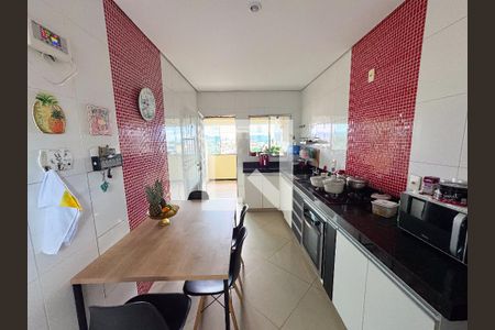 Casa à venda com 360m², 3 quartos e 6 vagasCozinha