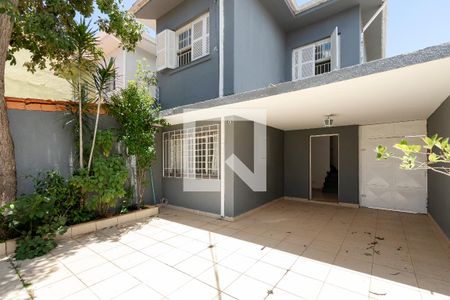 Casa à venda com 136m², 3 quartos e 2 vagas Casa à venda com 136m², 3 quartos e 2 vagasGaragem