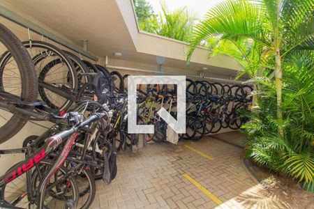 Apartamento à venda com 32m², 1 quarto e 2 vagas Apartamento à venda com 32m², 1 quarto e 2 vagasBicicletário