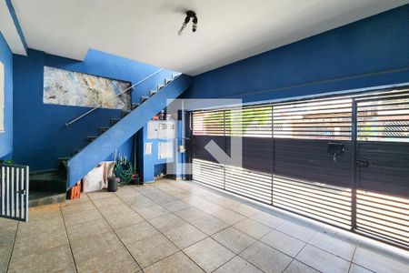 Casa à venda com 200m², 4 quartos e 2 vagasGaragem