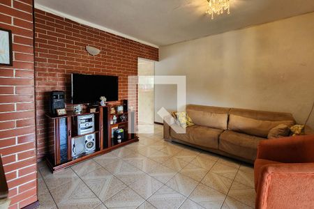 Casa à venda com 200m², 4 quartos e 2 vagasSala - Casa 2
