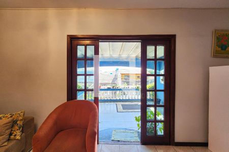 Casa à venda com 200m², 4 quartos e 2 vagasSala - Casa 2