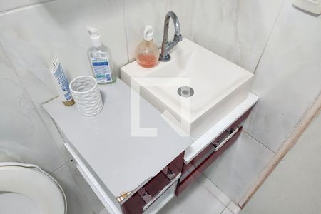 Casa à venda com 200m², 4 quartos e 2 vagasBanheiro