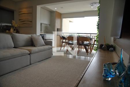 Apartamento à venda com 118m², 2 quartos e 2 vagasSala