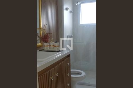 Apartamento à venda com 118m², 2 quartos e 2 vagasBanheiro do Quarto 2