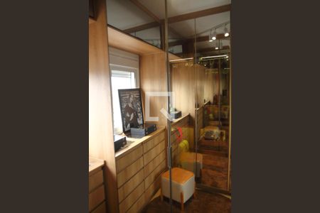 Apartamento à venda com 118m², 2 quartos e 2 vagasCloset do quarto 2