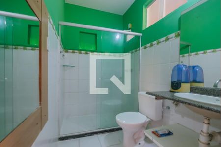 Casa para alugar com 200m², 4 quartos e 4 vagasBanheiro Corredor