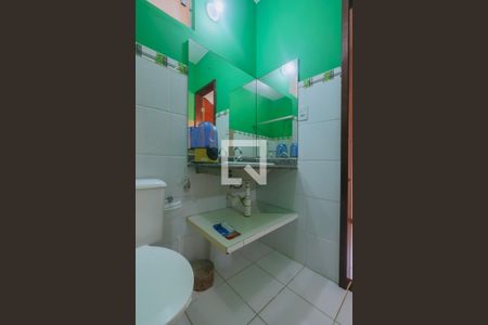 Casa para alugar com 200m², 4 quartos e 4 vagasBanheiro Corredor