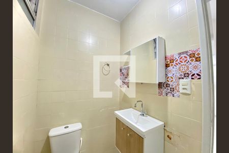 Apartamento para alugar com 69m², 2 quartos e sem vaga Apartamento para alugar com 69m², 2 quartos e sem vagaBanheiro