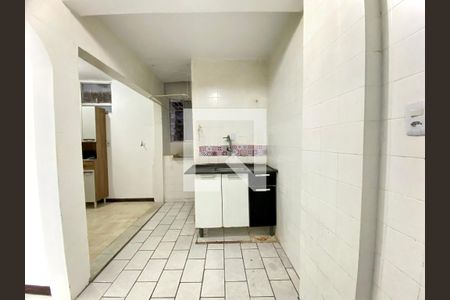Apartamento para alugar com 69m², 2 quartos e sem vaga Apartamento para alugar com 69m², 2 quartos e sem vagaCozinha e Área de Serviço