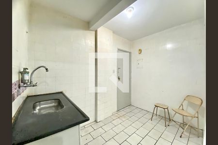 Apartamento para alugar com 69m², 2 quartos e sem vaga Apartamento para alugar com 69m², 2 quartos e sem vagaCozinha e Área de Serviço