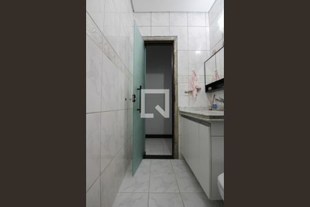 Casa à venda com 360m², 3 quartos e 6 vagas Casa à venda com 360m², 3 quartos e 6 vagasBanheiro Social