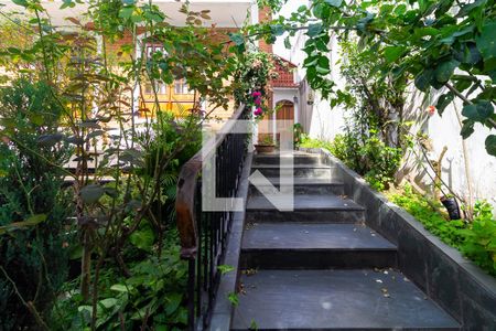 Casa à venda com 400m², 4 quartos e 5 vagasEntrada da Casa