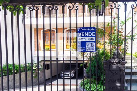 Casa à venda com 400m², 4 quartos e 5 vagasPlaquinha