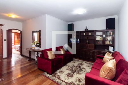 Casa à venda com 400m², 4 quartos e 5 vagasHall dos Quartos