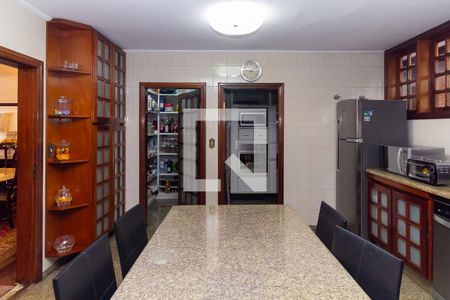 Casa à venda com 400m², 4 quartos e 5 vagasCozinha