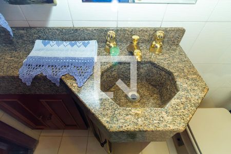 Casa à venda com 400m², 4 quartos e 5 vagasBanheiro 4