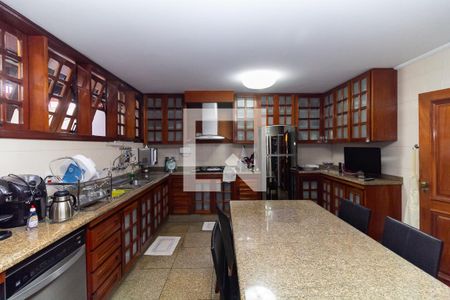 Casa à venda com 400m², 4 quartos e 5 vagasCozinha