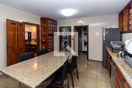 Casa à venda com 400m², 4 quartos e 5 vagasCozinha