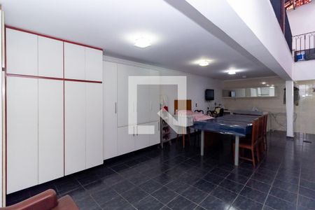Casa à venda com 400m², 4 quartos e 5 vagasÁrea de Serviço