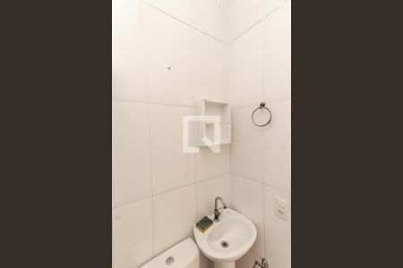 Banheiro de casa à venda com 1 quarto, 340m² em Vila Mazzei, São Paulo