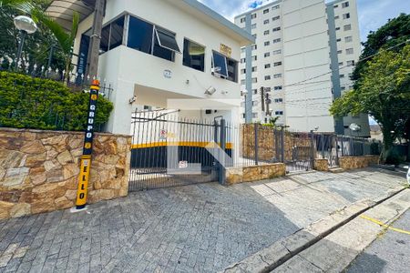 Apartamento para alugar com 72m², 3 quartos e 1 vaga Apartamento para alugar com 72m², 3 quartos e 1 vagaFachada