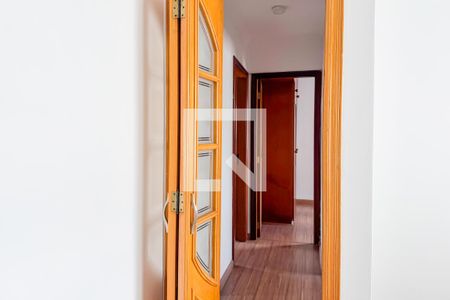 Corredor de apartamento para alugar com 3 quartos, 72m² em Vila Monumento, São Paulo