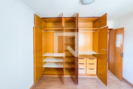 Apartamento para alugar com 72m², 3 quartos e 1 vaga Apartamento para alugar com 72m², 3 quartos e 1 vagaQuarto 2