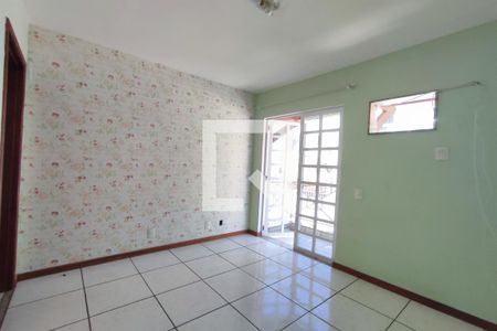 Casa de condomínio à venda com 240m², 4 quartos e 2 vagas Casa de condomínio à venda com 240m², 4 quartos e 2 vagasSuite 2