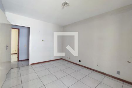 Casa de condomínio à venda com 240m², 4 quartos e 2 vagas Casa de condomínio à venda com 240m², 4 quartos e 2 vagasSuite 1