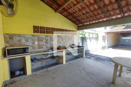 Casa de condomínio à venda com 240m², 4 quartos e 2 vagas Casa de condomínio à venda com 240m², 4 quartos e 2 vagasÁrea Externa