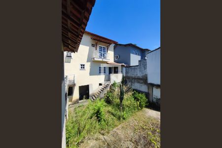 Casa de condomínio à venda com 240m², 4 quartos e 2 vagas Casa de condomínio à venda com 240m², 4 quartos e 2 vagasÁrea Externa