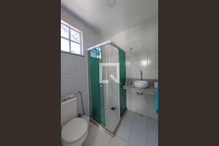 Casa de condomínio à venda com 240m², 4 quartos e 2 vagas Casa de condomínio à venda com 240m², 4 quartos e 2 vagasBanheiro da Suite 2