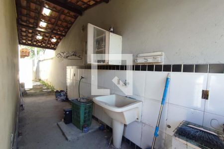 Casa de condomínio à venda com 240m², 4 quartos e 2 vagas Casa de condomínio à venda com 240m², 4 quartos e 2 vagasÁrea de Serviço