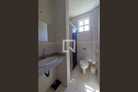 Casa de condomínio à venda com 240m², 4 quartos e 2 vagas Casa de condomínio à venda com 240m², 4 quartos e 2 vagasBanheiro Social