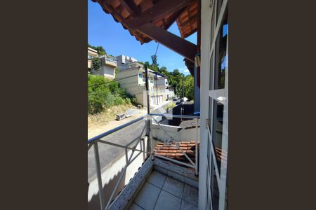 Casa de condomínio à venda com 240m², 4 quartos e 2 vagas Casa de condomínio à venda com 240m², 4 quartos e 2 vagasVaranda da Suite 2