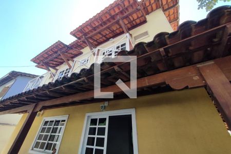 Casa de condomínio à venda com 240m², 4 quartos e 2 vagas Casa de condomínio à venda com 240m², 4 quartos e 2 vagasÁrea comum