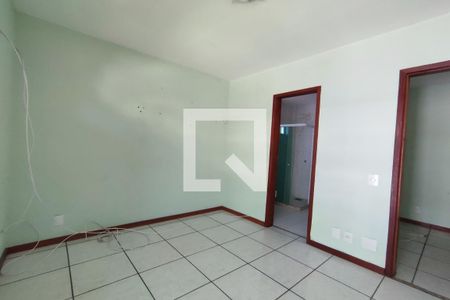 Casa de condomínio à venda com 240m², 4 quartos e 2 vagas Casa de condomínio à venda com 240m², 4 quartos e 2 vagasSuite 2