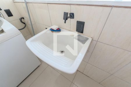 Apartamento à venda com 70m², 2 quartos e sem vagaCozinha e Área de Serviço