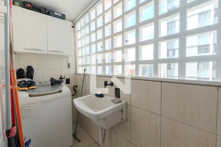 Apartamento à venda com 70m², 2 quartos e sem vagaCozinha e Área de Serviço