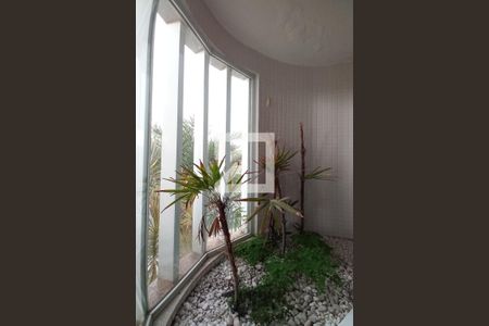 Casa de condomínio para alugar com 420m², 4 quartos e 6 vagasDetalhe do Banheiro da Suíte 3