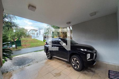 Casa de condomínio para alugar com 420m², 4 quartos e 6 vagasGaragem