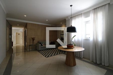 Apartamento para alugar com 62m², 2 quartos e 2 vagasÁrea Comum - Hall