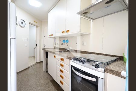Apartamento à venda com 157m², 2 quartos e 2 vagasCozinha