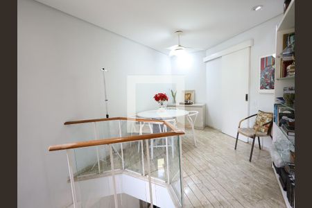 Apartamento à venda com 157m², 2 quartos e 2 vagasCopa