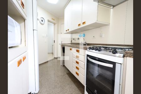 Apartamento à venda com 157m², 2 quartos e 2 vagasCozinha