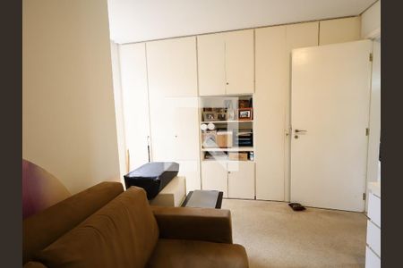 Apartamento à venda com 157m², 2 quartos e 2 vagasSuíte 2