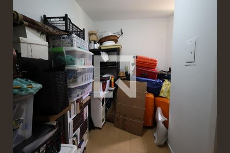 Apartamento à venda com 157m², 2 quartos e 2 vagasQuarto de Serviço