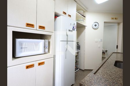 Apartamento à venda com 157m², 2 quartos e 2 vagasCozinha